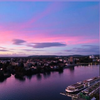 Sonnenuntergang mit Schiff Blau